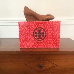 Tory Burch Natalya Mid Wedge - Tumbled Leather